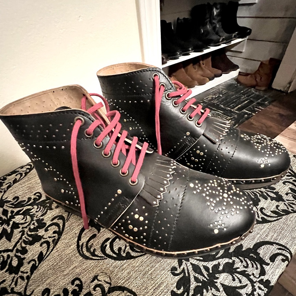 Burberry Mens Retro Studded Boots
